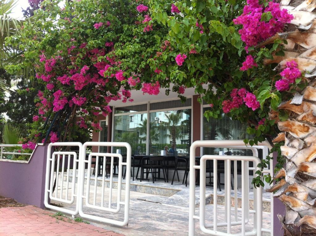 Hotel Villa Granada Antália Exterior foto